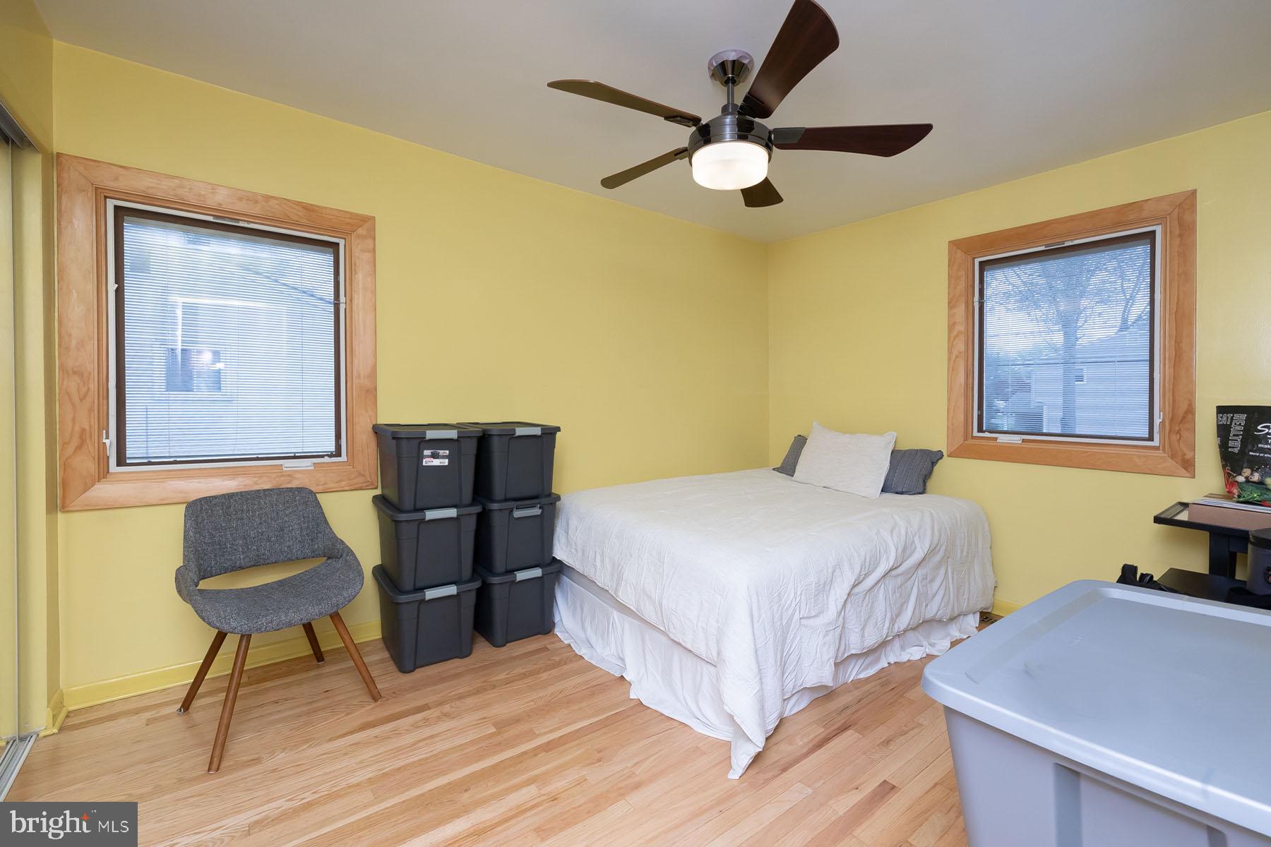 25 Greenvale Road Cherry Hill, NJ 08034 - Photo 13 of 28 Bright and inviting yellow retreat.