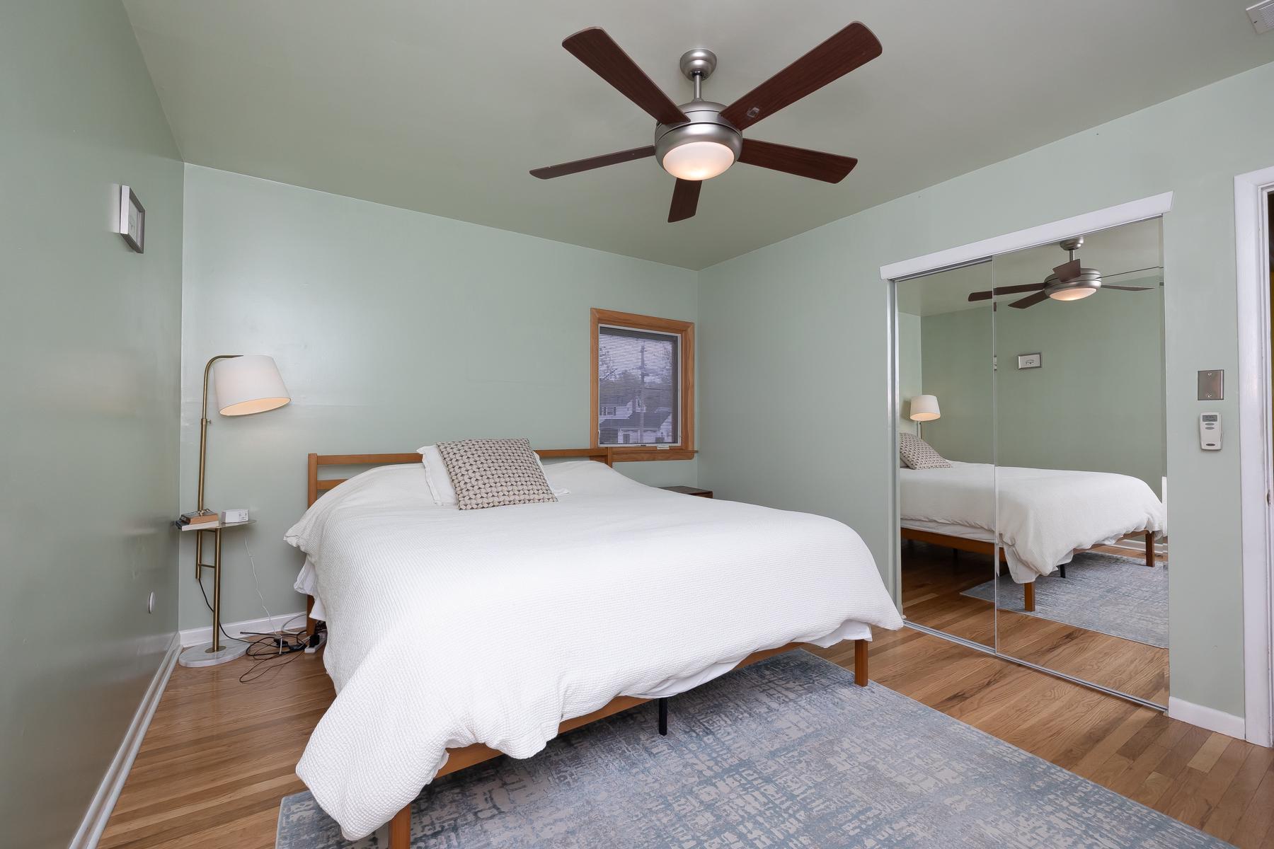 25 Greenvale Road Cherry Hill, NJ 08034 - Photo 9 of 28 Serene Primary Bedroom.