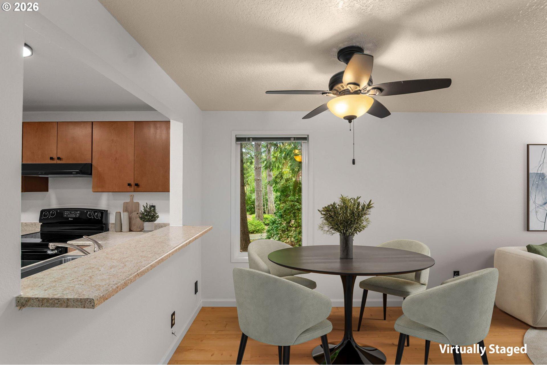 4880 Southwest Scholls Ferry Road, Unit 32 Portland, OR 97225 - Photo 7 of 23 Gallery Image 7