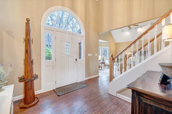 $2,200,000 | 1300 Pats Drive, Moneta, VA 24121