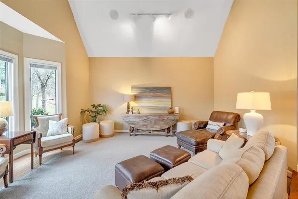 $2,200,000 | 1300 Pats Drive, Moneta, VA 24121