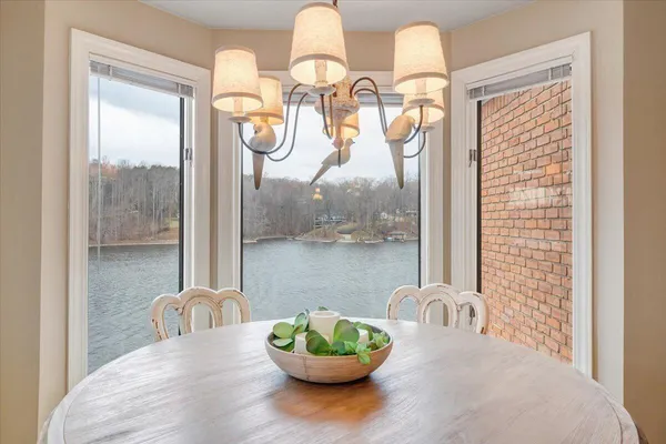 $2,200,000 | 1300 Pats Drive, Moneta, VA 24121