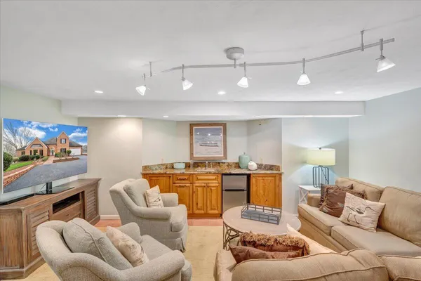 $2,200,000 | 1300 Pats Drive, Moneta, VA 24121