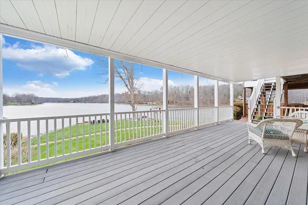 $2,200,000 | 1300 Pats Drive, Moneta, VA 24121