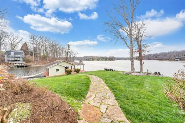 $2,200,000 | 1300 Pats Drive, Moneta, VA 24121