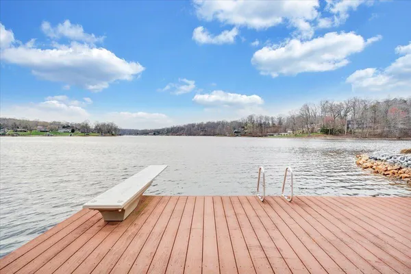 $2,200,000 | 1300 Pats Drive, Moneta, VA 24121
