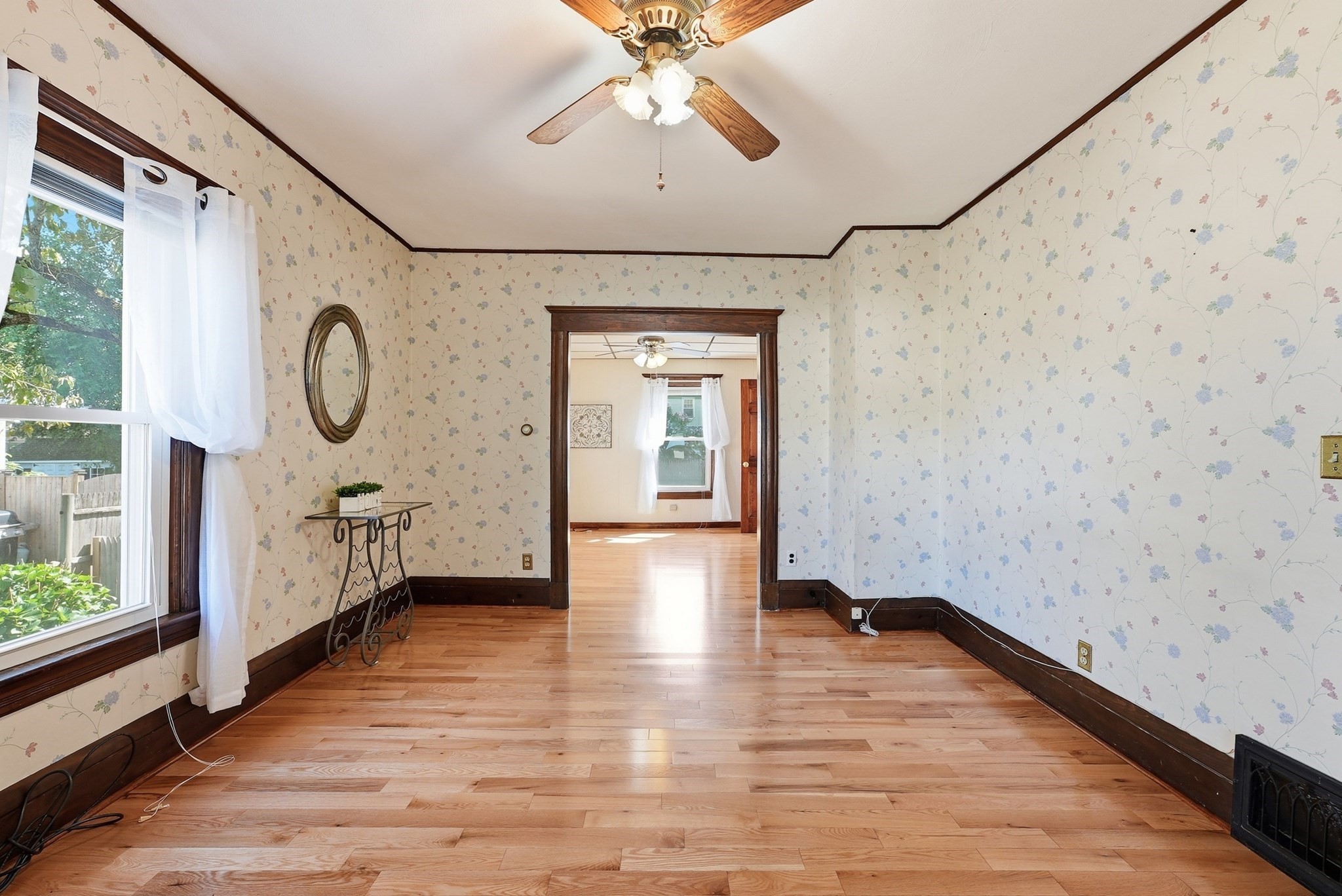 57 Maple Street West Springfield, MA 01089 - Photo 8 of 39 Gallery Image 8