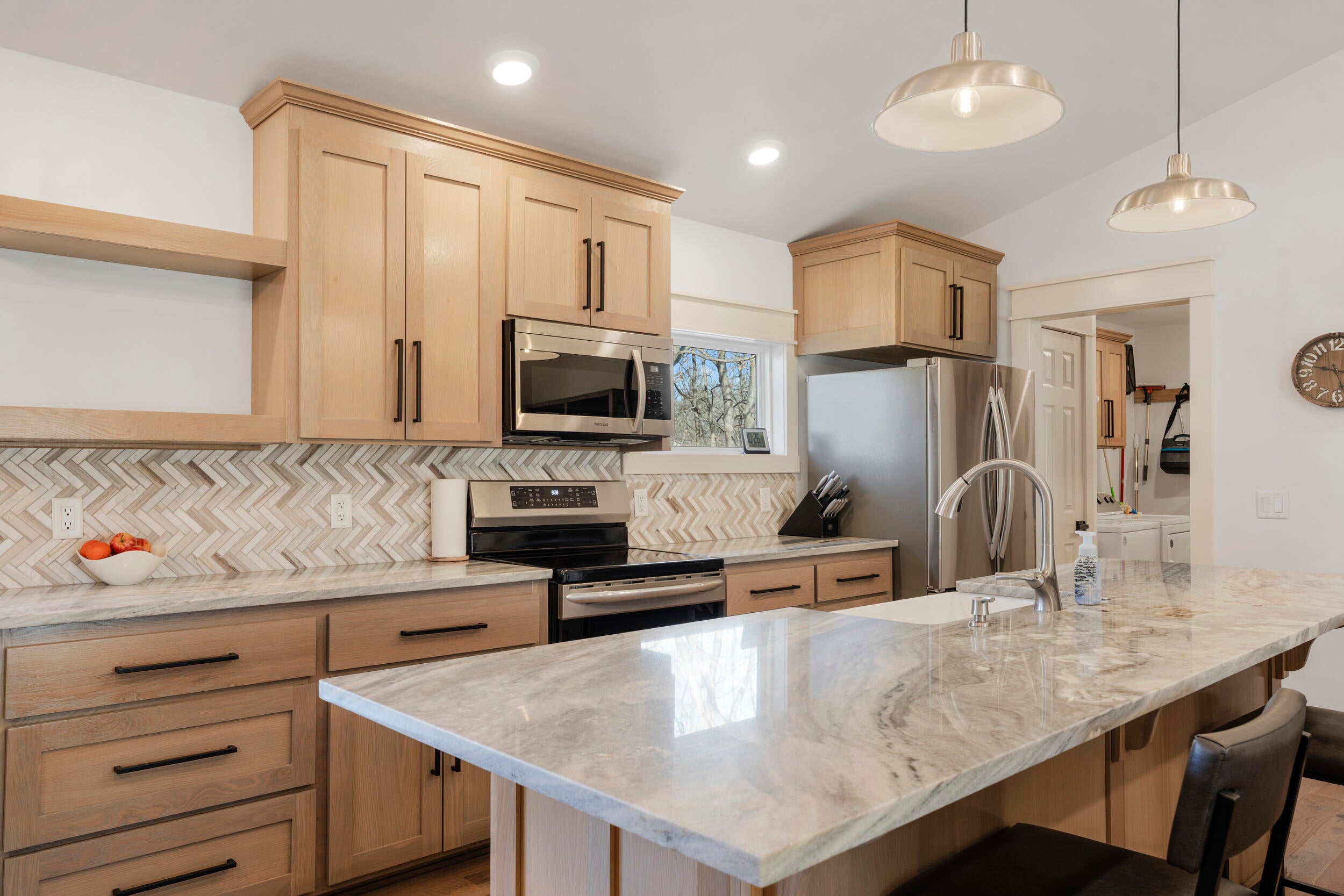 1420 Sumac Road Grove, OK 74344 - Photo 17 of 39 Kitchen