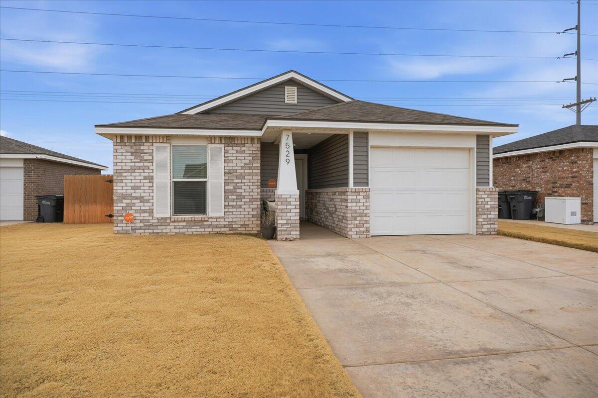 7529 33rd Place Lubbock, TX 79407 - Photo 2 of 23 01-nmkm-1