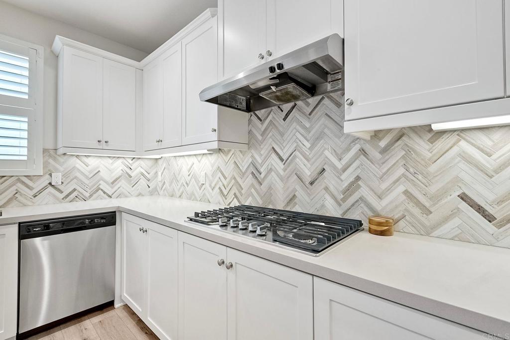 657 Gemstone Drive San Marcos, CA 92078 - Photo 14 of 41