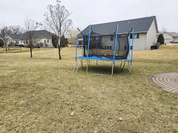 $524,900 | 1406 26th Street Southwest, Austin, MN 55912