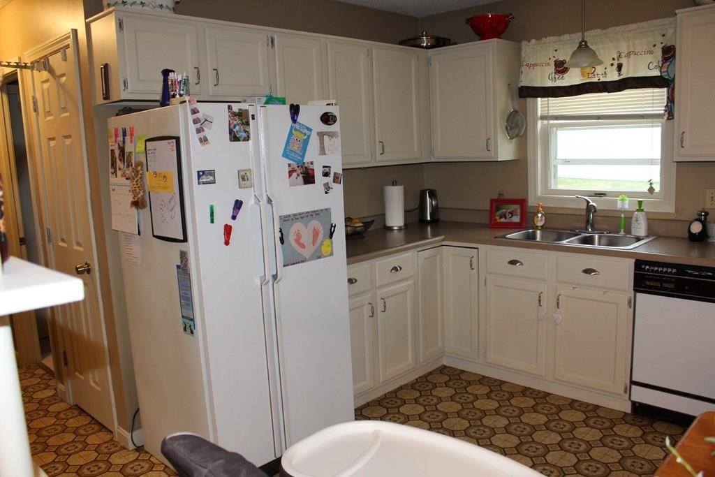 211 Middle Road Fairfield, ME 04937 - Photo 3 of 25 Photo