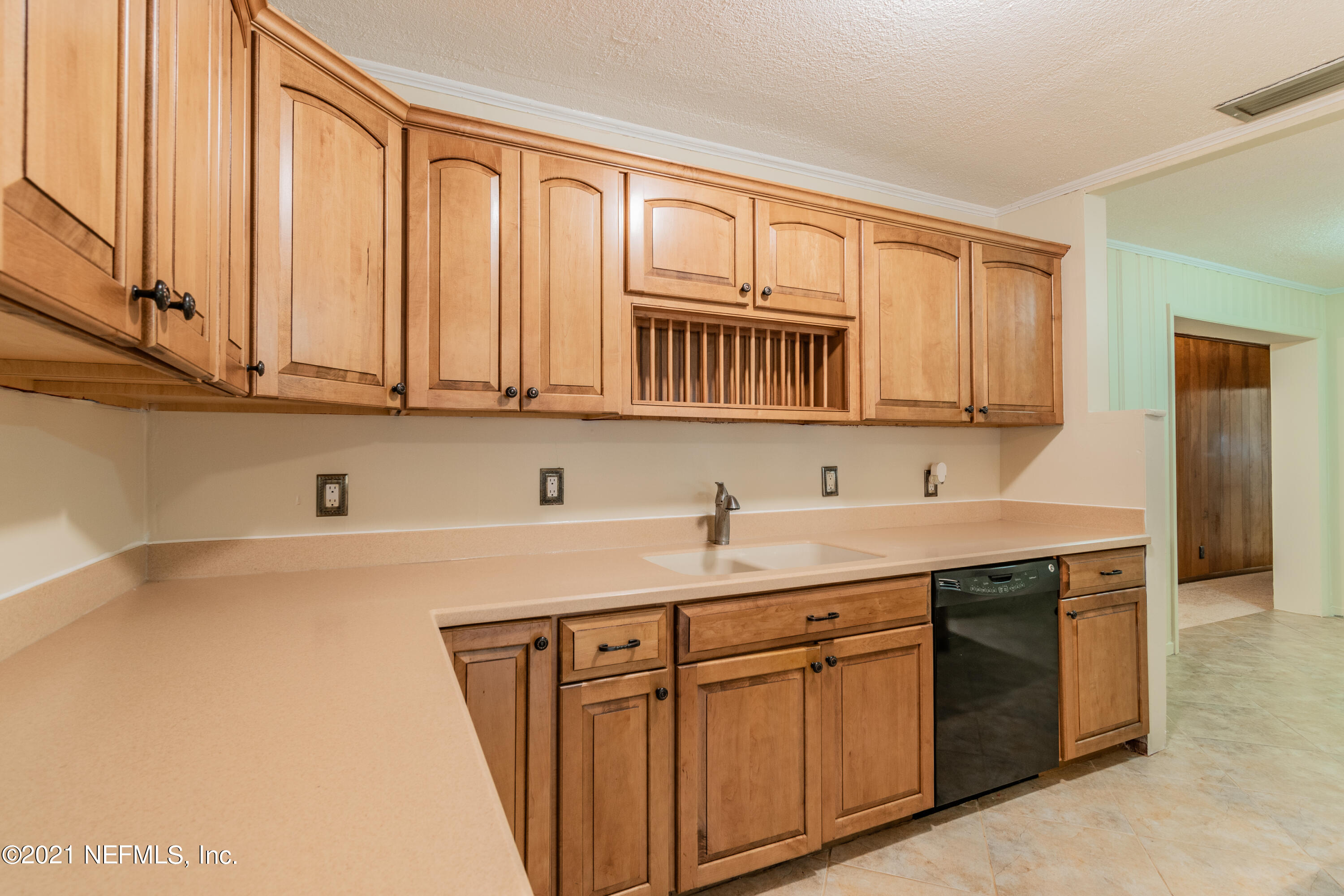 5816 Dickson Road Jacksonville, FL 32211 - Photo 19 of 37 Kitchen