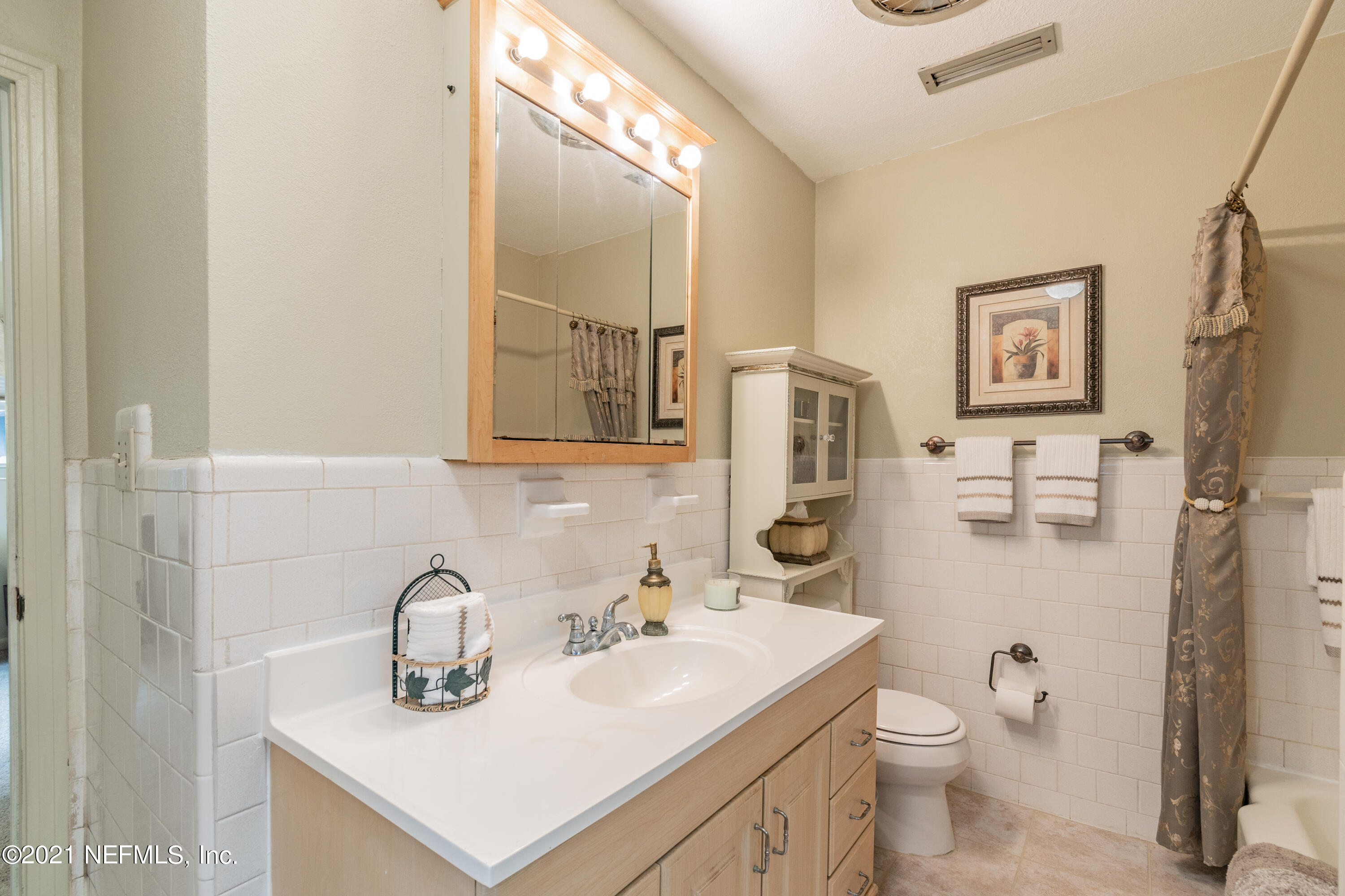 5816 Dickson Road Jacksonville, FL 32211 - Photo 31 of 37 Owner's Suite Bathroom