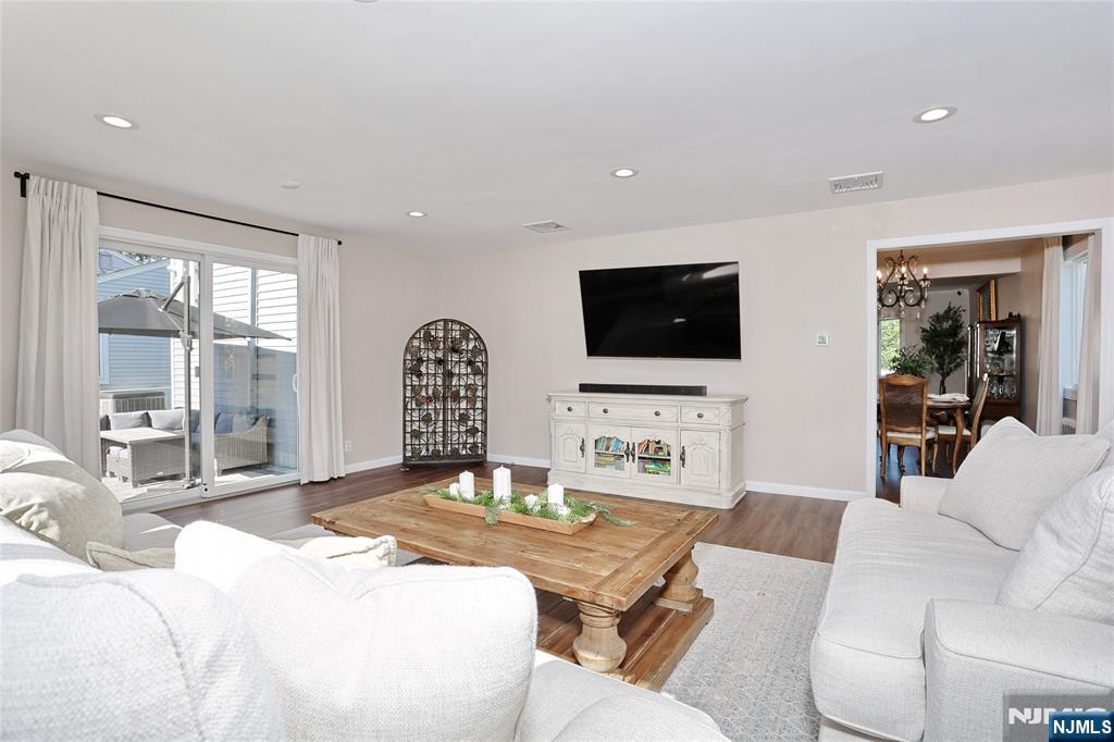 616 Bogert Road River Edge, NJ 07661 - Photo 13 of 41