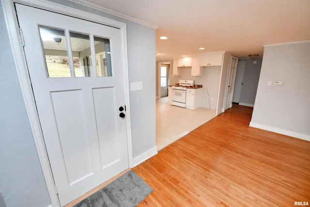 $165,000 | 111 Gardner Street, East Peoria, IL 61611