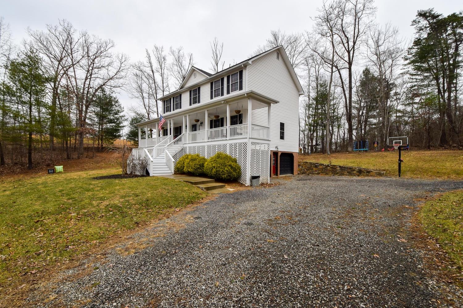 6620 Split Oak Road Roanoke, VA 24018 - Photo 22 of 33 22