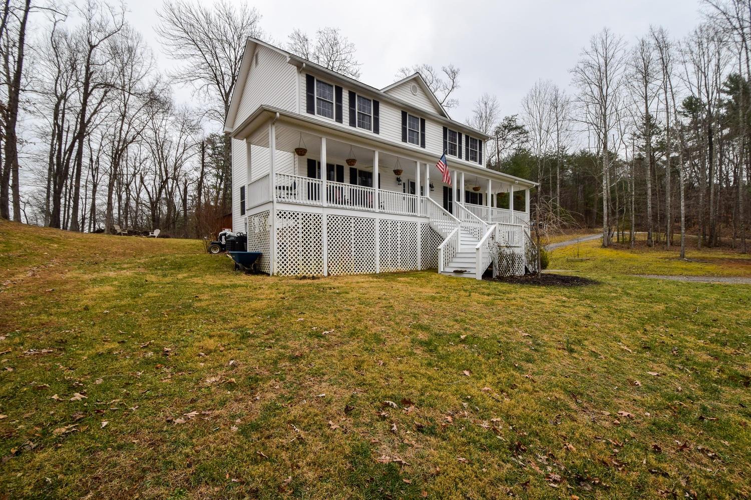 6620 Split Oak Road Roanoke, VA 24018 - Photo 23 of 33 23