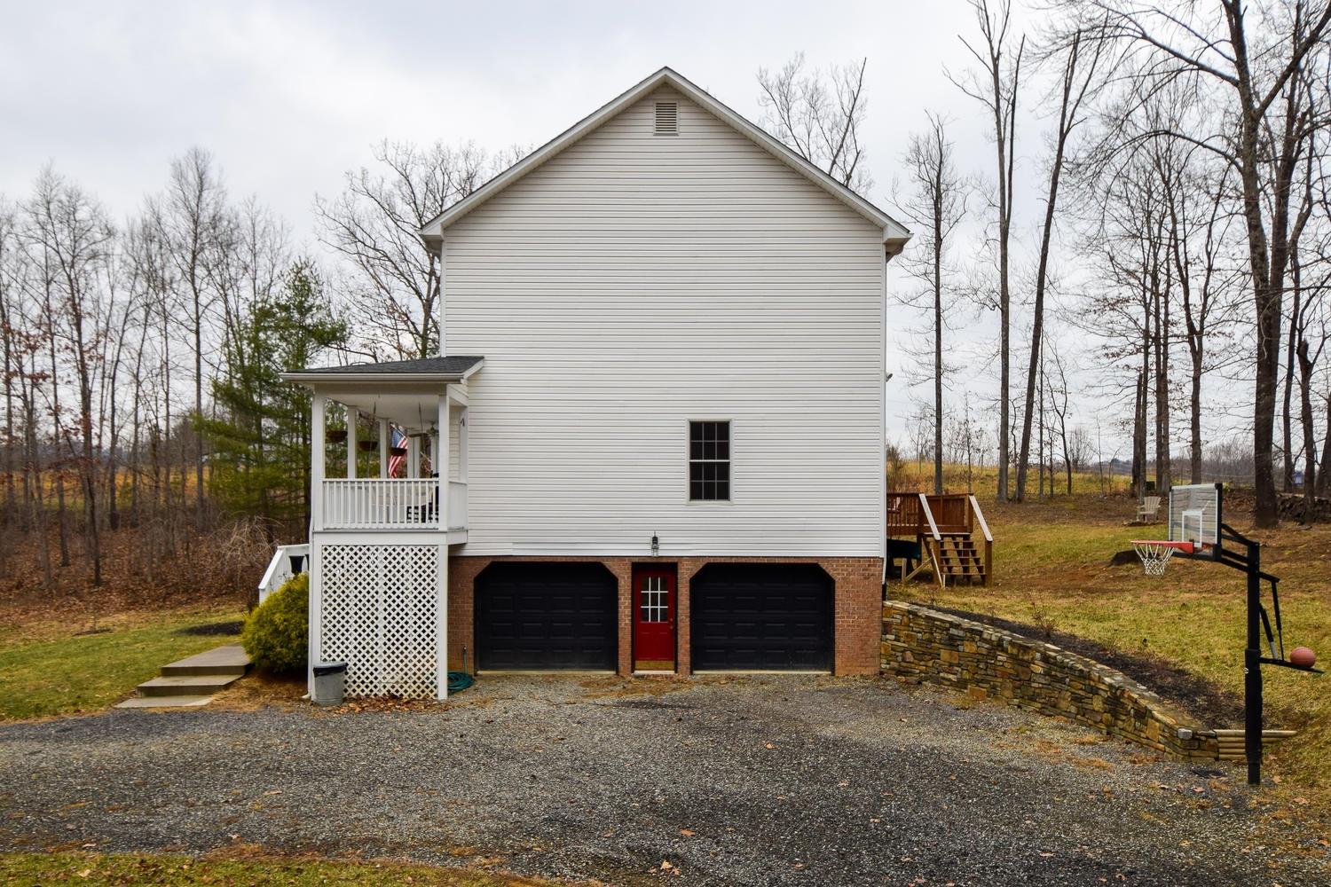 6620 Split Oak Road Roanoke, VA 24018 - Photo 24 of 33 24
