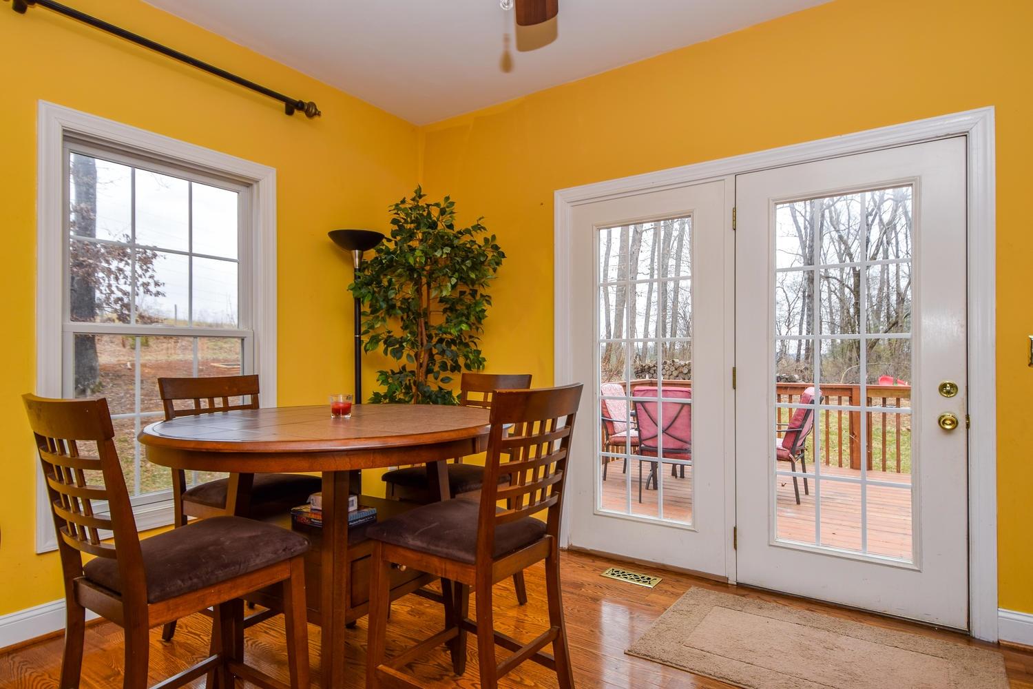 6620 Split Oak Road Roanoke, VA 24018 - Photo 9 of 33 9