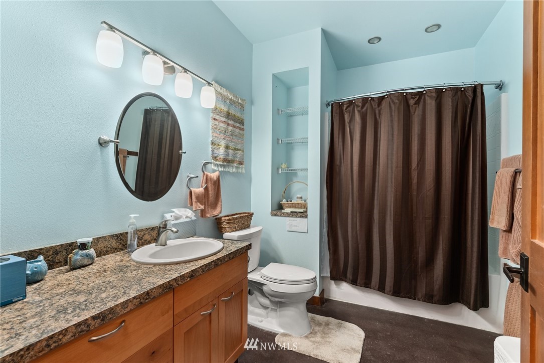 2670 East Phillips Lake Loop Road Shelton, WA 98584 - Photo 20 of 39 Gallery Image 20