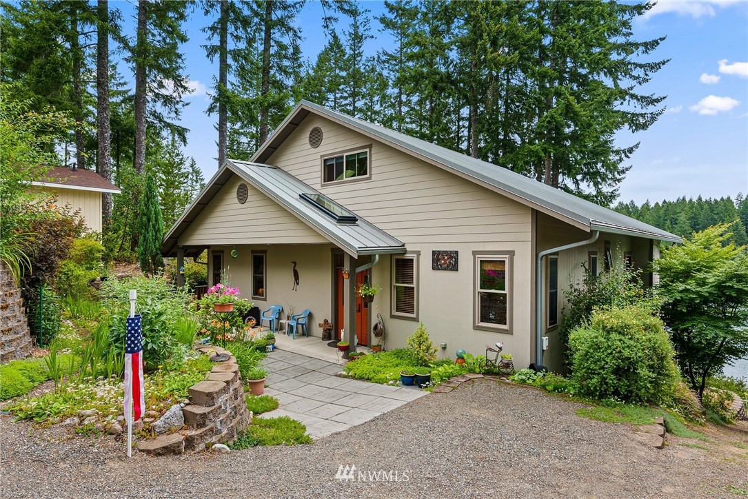 2670 East Phillips Lake Loop Road Shelton, WA 98584 - Photo 3 of 39 Gallery Image 3