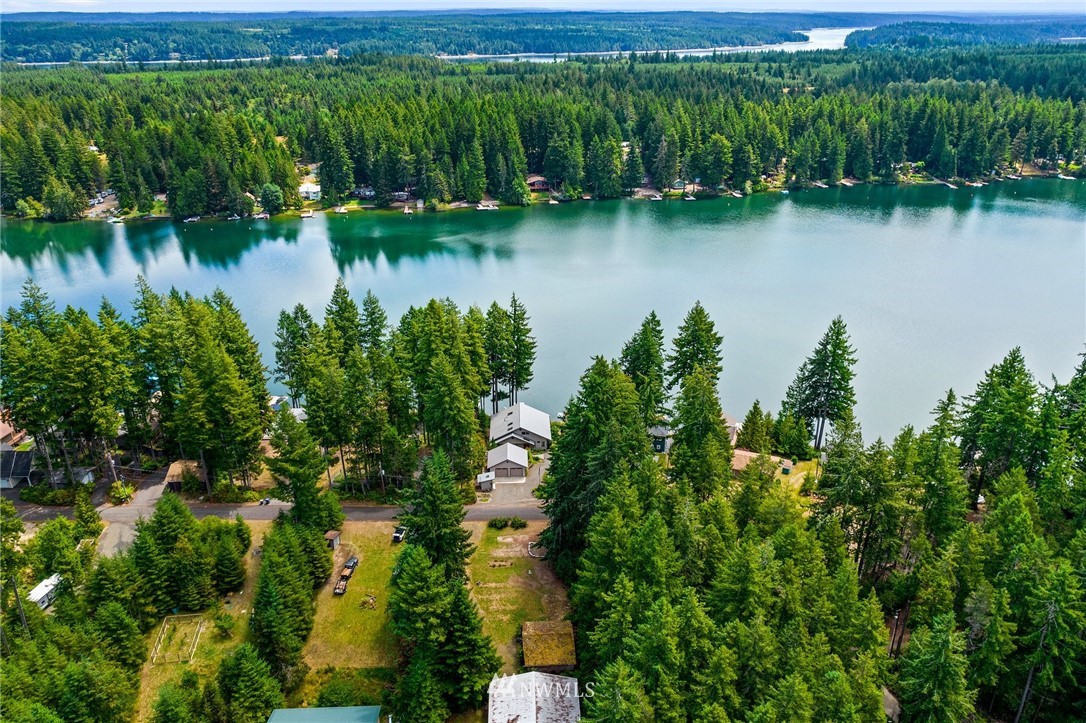 2670 East Phillips Lake Loop Road Shelton, WA 98584 - Photo 37 of 39 Gallery Image 37