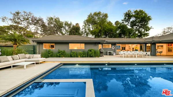 $50,000 | 602 Whittier Drive, Beverly Hills, CA 90210