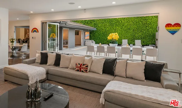 $50,000 | 602 Whittier Drive, Beverly Hills, CA 90210