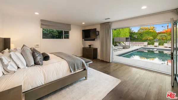 $50,000 | 602 Whittier Drive, Beverly Hills, CA 90210