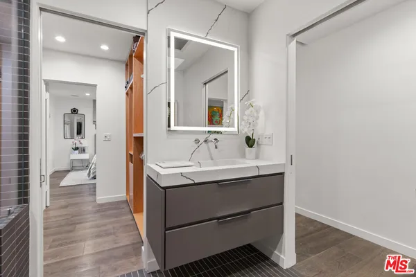 $50,000 | 602 Whittier Drive, Beverly Hills, CA 90210