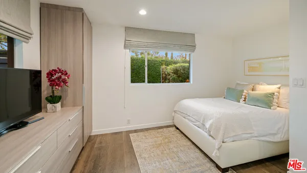 $50,000 | 602 Whittier Drive, Beverly Hills, CA 90210
