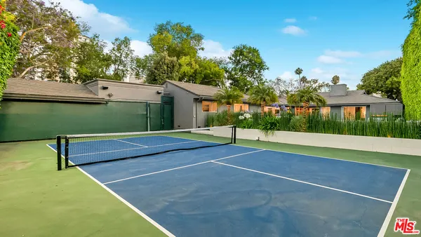 $50,000 | 602 Whittier Drive, Beverly Hills, CA 90210