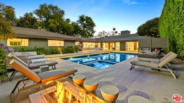 $50,000 | 602 Whittier Drive, Beverly Hills, CA 90210