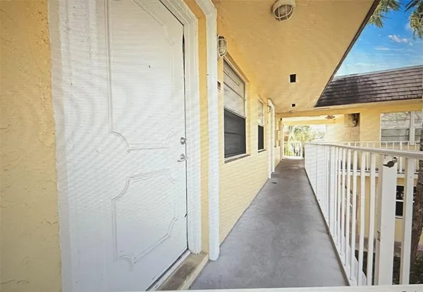 $1,495 | 5150 Northeast 6th Avenue, Unit 130, Oakland Park, FL 33334