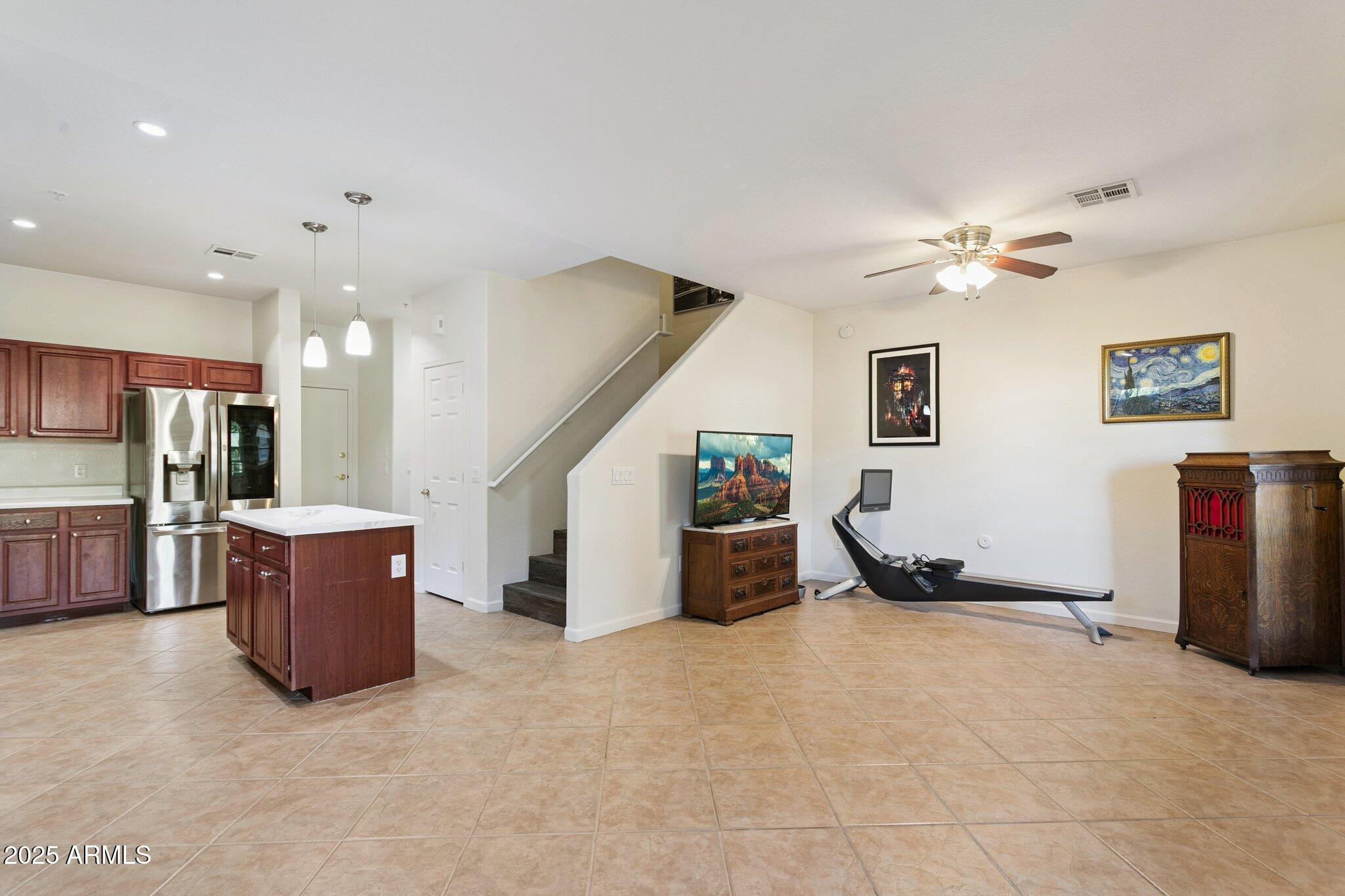 1702 East Bell Road, Unit 190 Phoenix, AZ 85022 - Photo 7 of 24 Living Area