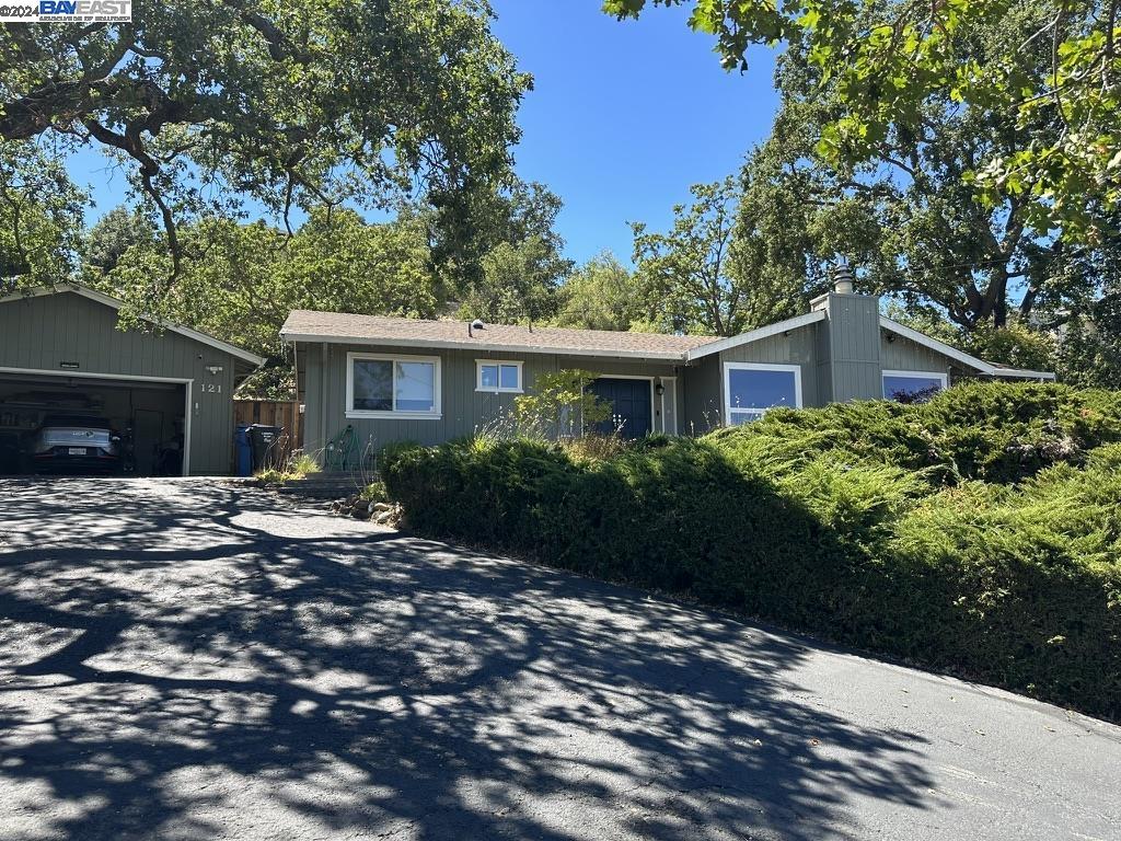 121 Adams Ranch Road Walnut Creek, CA 94595 - Photo 2 of 25