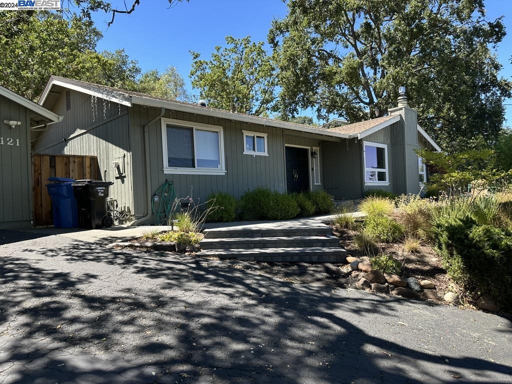 121 Adams Ranch Road Walnut Creek, CA 94595 - Photo 3 of 25