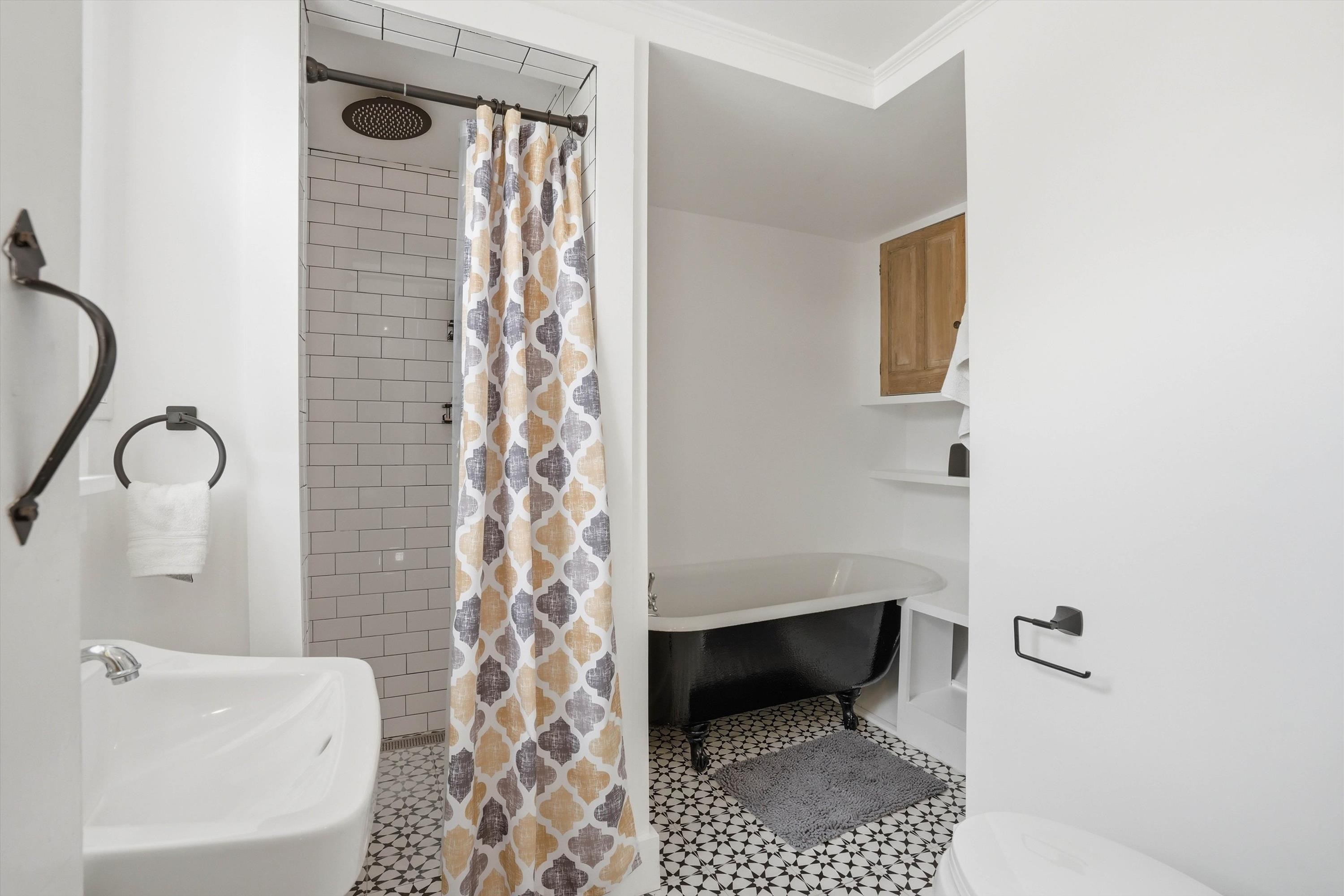 76 Oneida Street St. Augustine, FL 32084 - Photo 24 of 38 a bathroom with a toilet and a shower