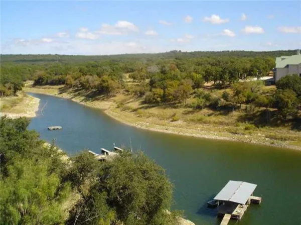$275,000 | 3705 1/2 Peninsular Drive, Marble Falls, TX 78654