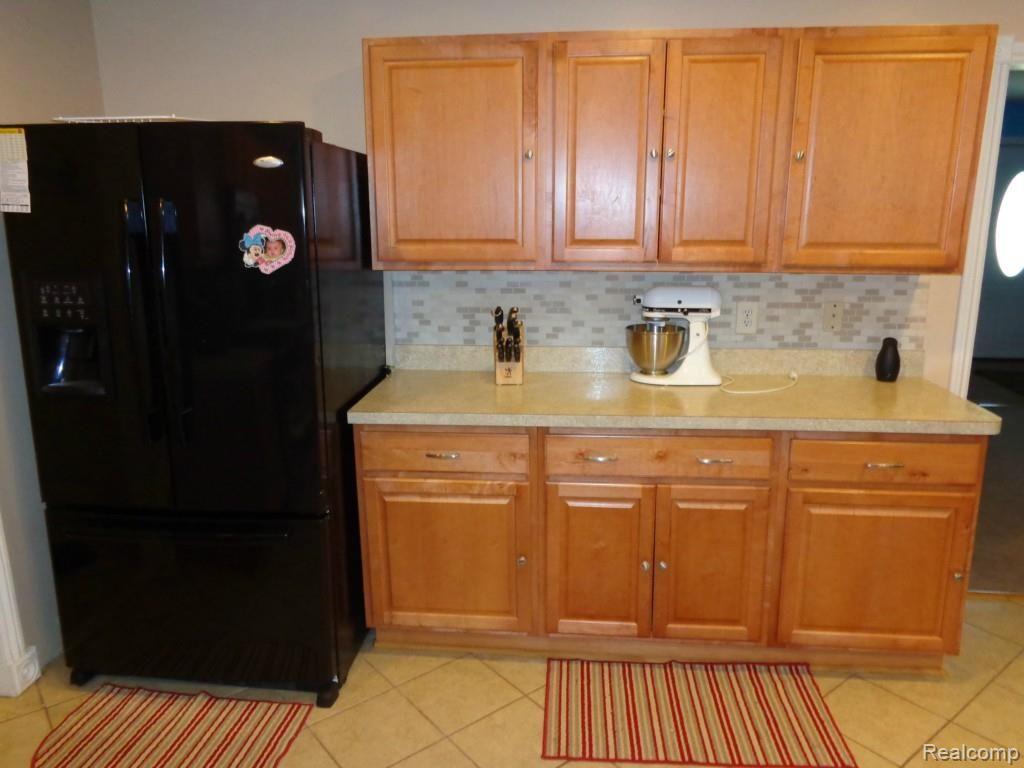 18660 Sumpter Road Belleville, MI 48111 - Photo 8 of 36 Kitchen View #6
