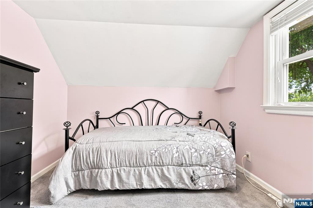 680 Northumberland Road Teaneck, NJ 07666 - Photo 28 of 42 Gallery Image 28