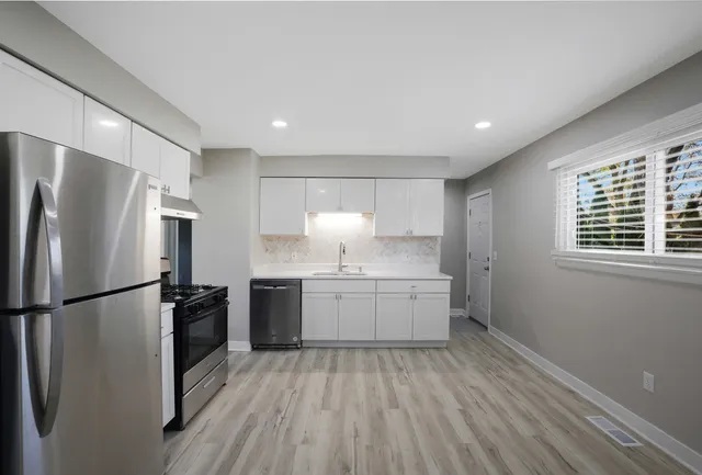 $315,000 | 74 Paddock Street, Montgomery, IL 60538