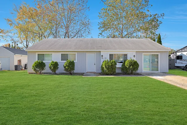 $315,000 | 74 Paddock Street, Montgomery, IL 60538