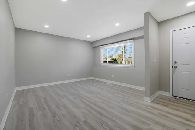 $315,000 | 74 Paddock Street, Montgomery, IL 60538