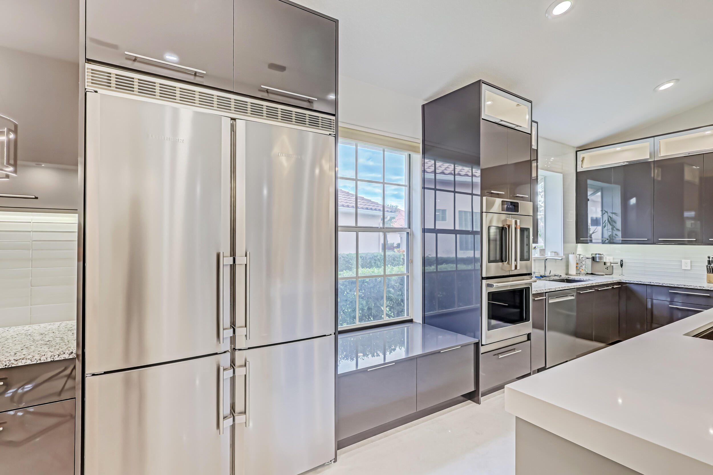 523 Eagleton Cove Trace Palm Beach Gardens, FL 33418 - Photo 16 of 43 Kitchen Appliances