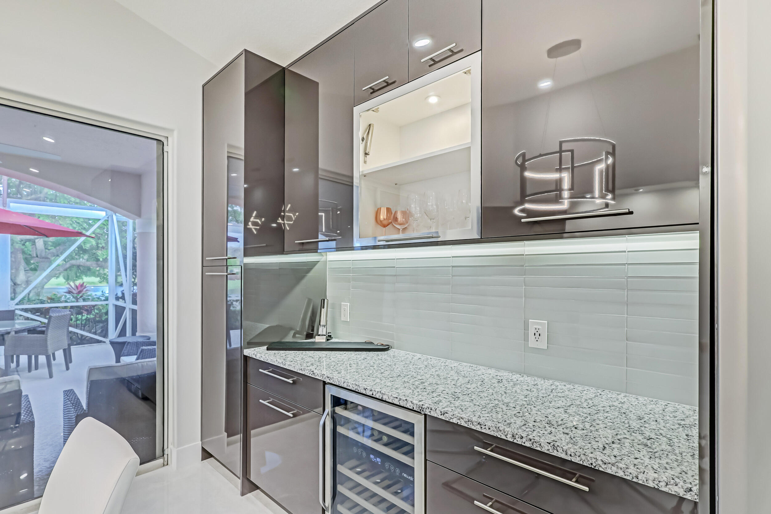 523 Eagleton Cove Trace Palm Beach Gardens, FL 33418 - Photo 19 of 43 Kitchen Wine Cooler