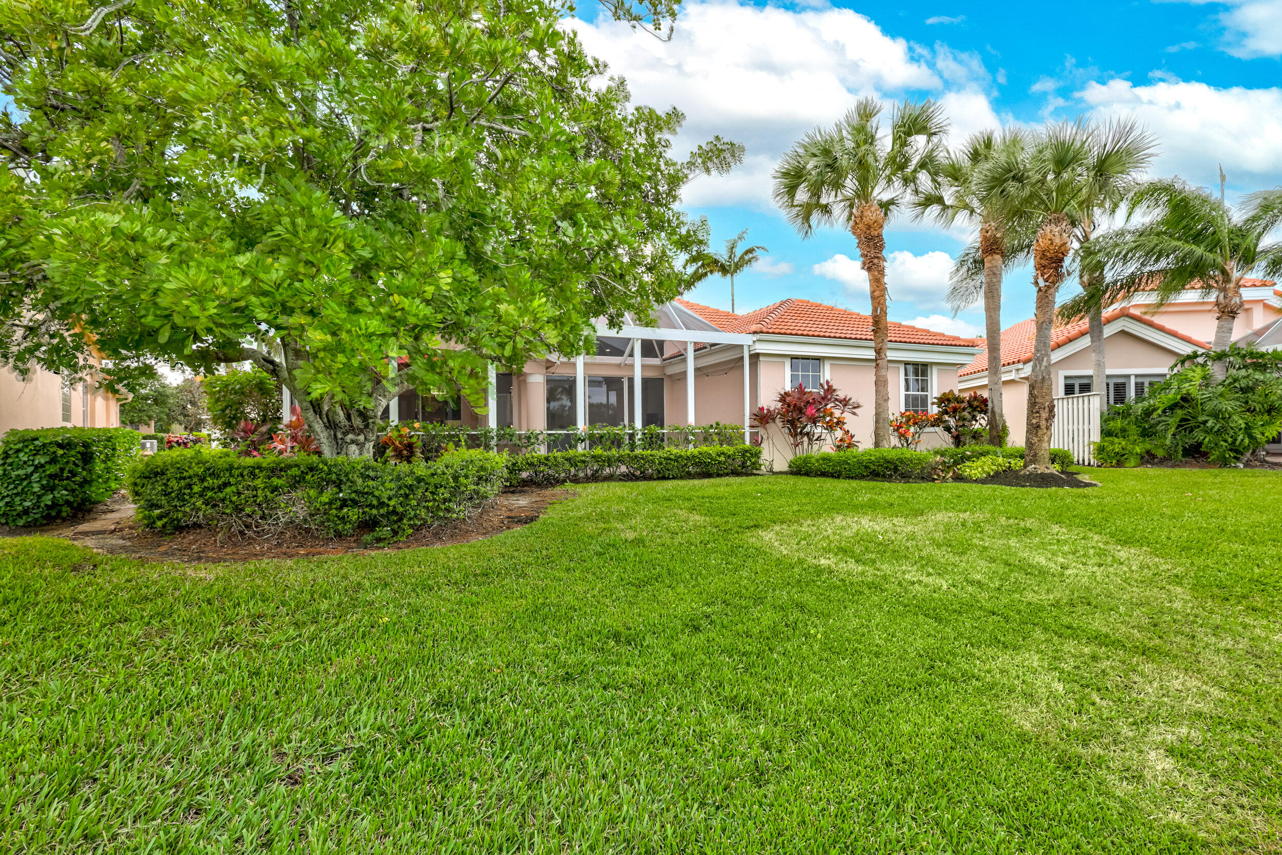 523 Eagleton Cove Trace Palm Beach Gardens, FL 33418 - Photo 5 of 43 Back Exterior