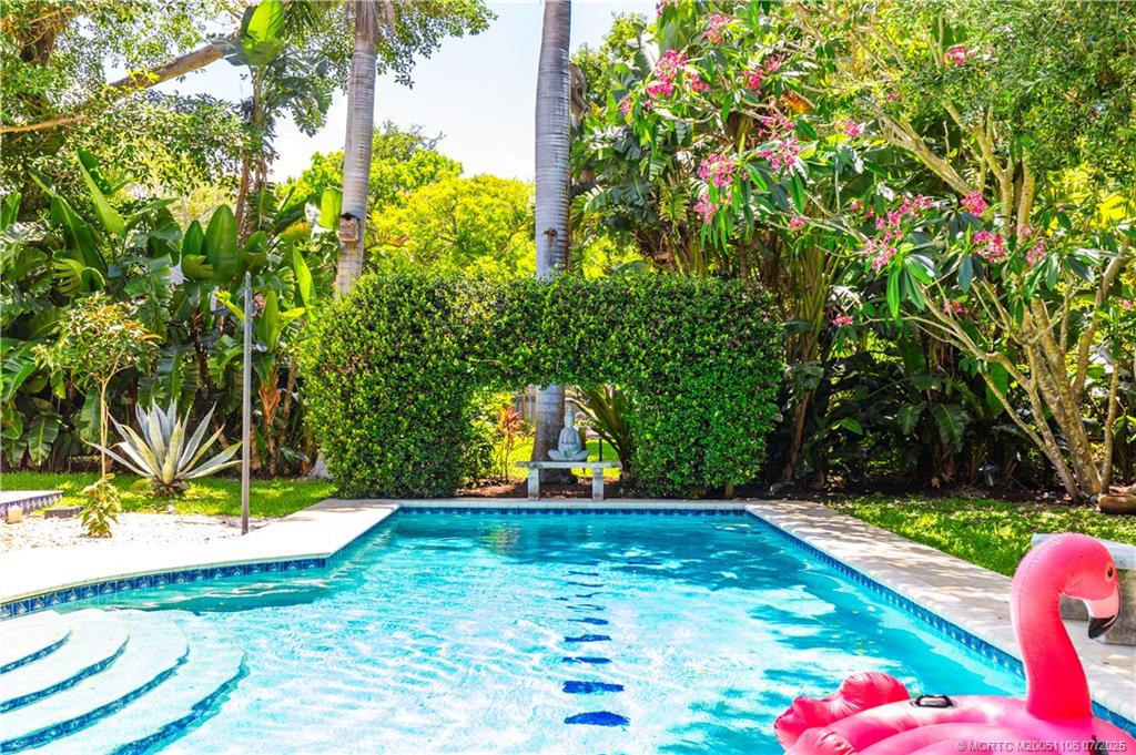 4 Emarita Way Stuart, FL 34996 - Photo 13 of 47 a view of a backyard