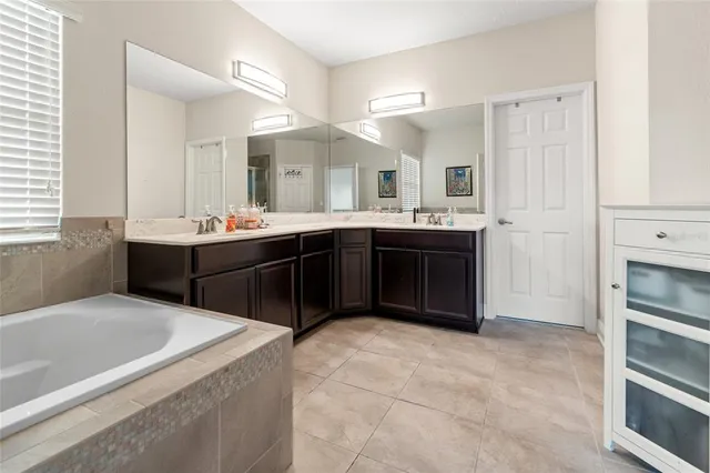 $1,049,000 | 19813 Wellington Manor Boulevard, Lutz, FL 33549